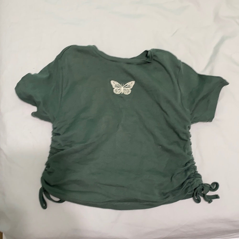 Scrunch butterfly graphic shirt